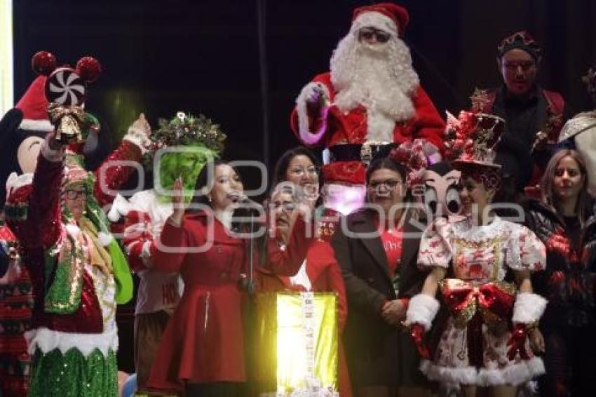 SAN PEDRO CHOLULA . ENCENDIDO ÁRBOL DE NAVIDAD