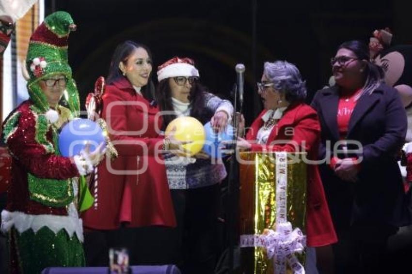 SAN PEDRO CHOLULA . ENCENDIDO ÁRBOL DE NAVIDAD