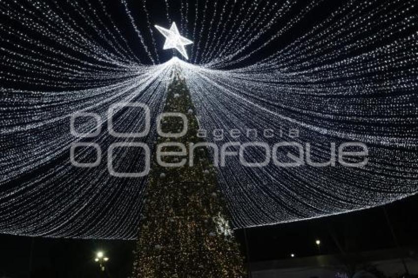 SAN PEDRO CHOLULA . LUCES NAVIDEÑAS