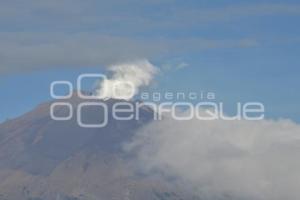 VOLCÁN POPOCATÉPETL . FUMAROLA