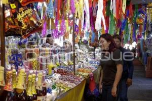 MERCADO LA ACOCOTA . FERIA NAVIDEÑA