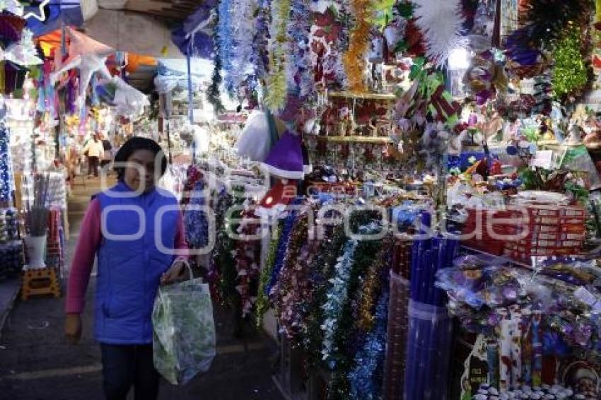 MERCADO LA ACOCOTA . FERIA NAVIDEÑA