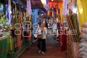 MERCADO LA ACOCOTA . FERIA NAVIDEÑA