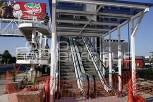 VÍA ATLIXCÁYOTL . PUENTE PEATONAL