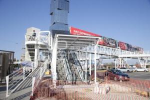 VÍA ATLIXCÁYOTL . PUENTE PEATONAL