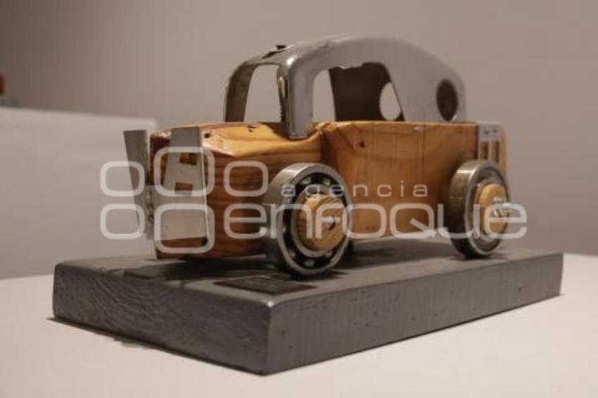 IMACP . EXPOSICIÓN JUGUETES ARTESANALES