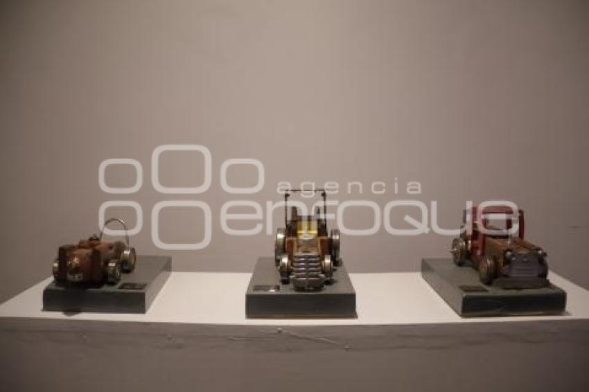 IMACP . EXPOSICIÓN JUGUETES ARTESANALES