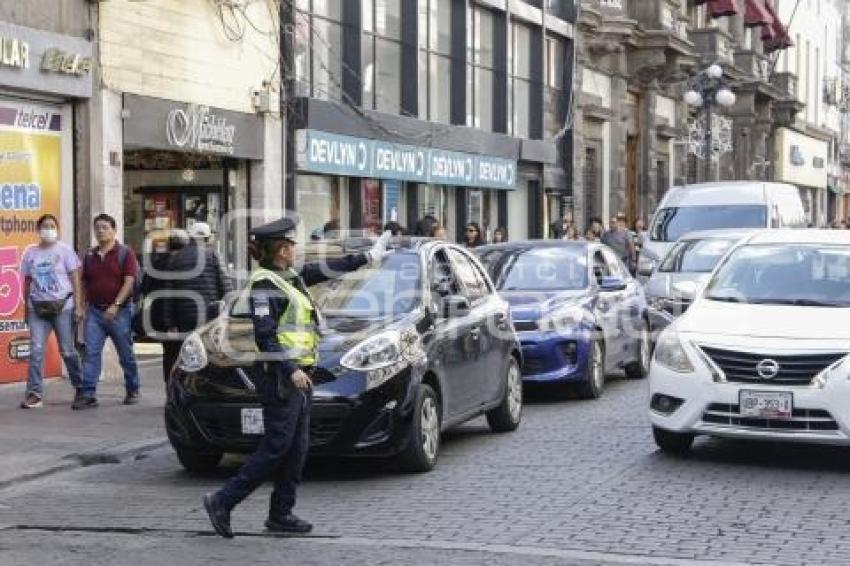 POLICÍA DE TRÁNSITO