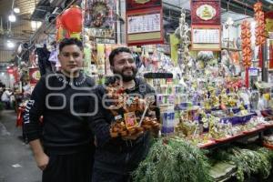 AÑO NUEVO . AMULETOS