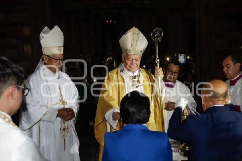 CATEDRAL . PUERTA DEL PERDÓN