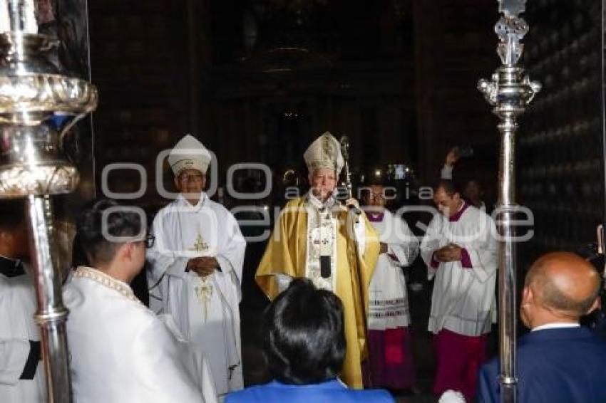 CATEDRAL . PUERTA DEL PERDÓN