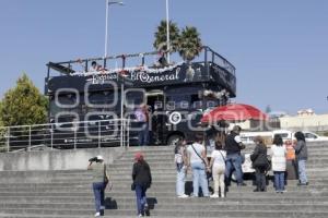 TURISTAS . LOS FUERTES