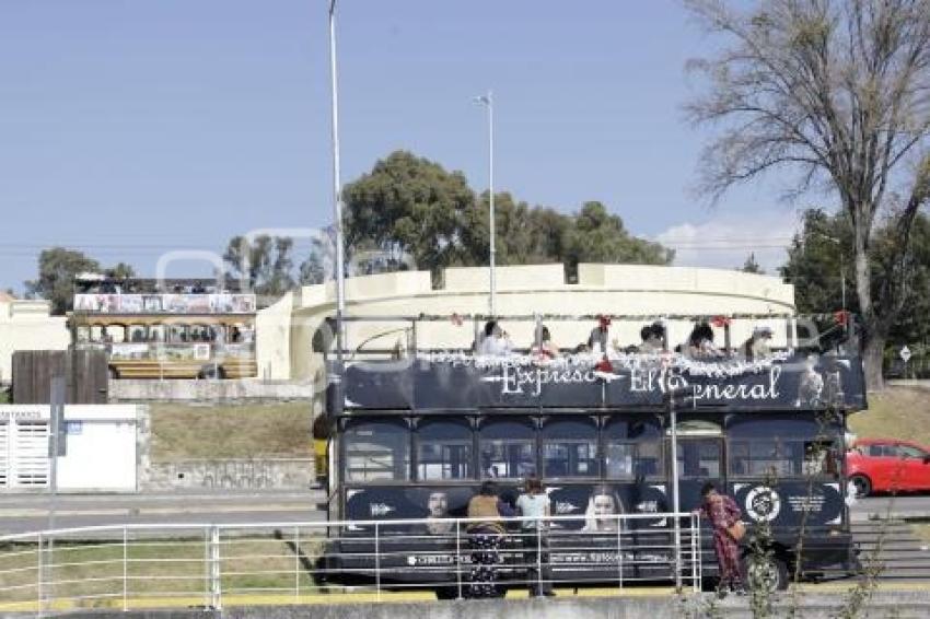 TURISTAS . LOS FUERTES