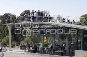 TURISTAS . LOS FUERTES