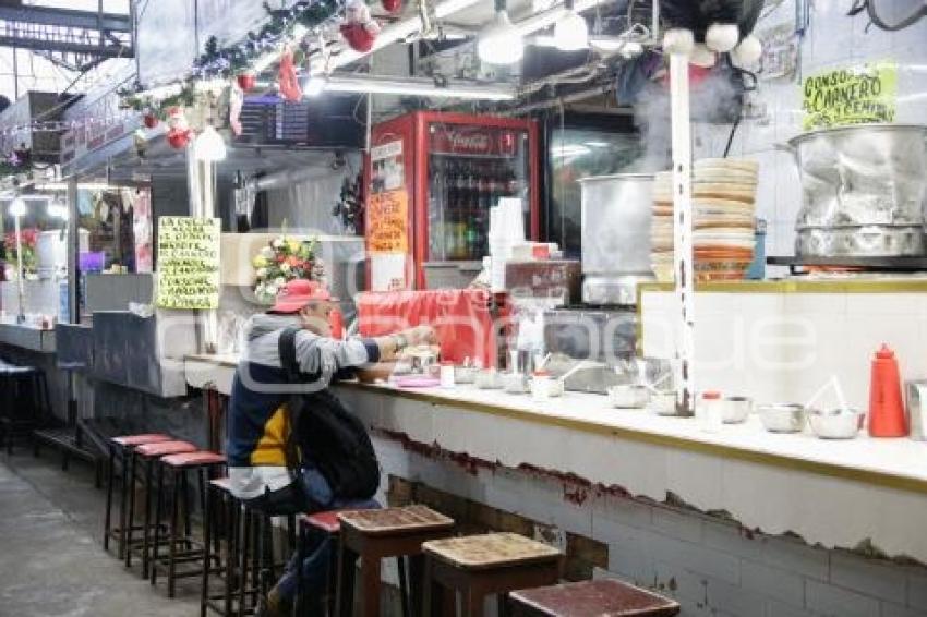 AÑO NUEVO . COMENSALES