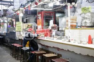 AÑO NUEVO . COMENSALES