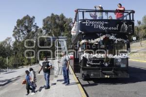 TURISTAS . LOS FUERTES