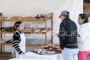 SAN PEDRO CHOLULA . FERIA DE LA ROSCA