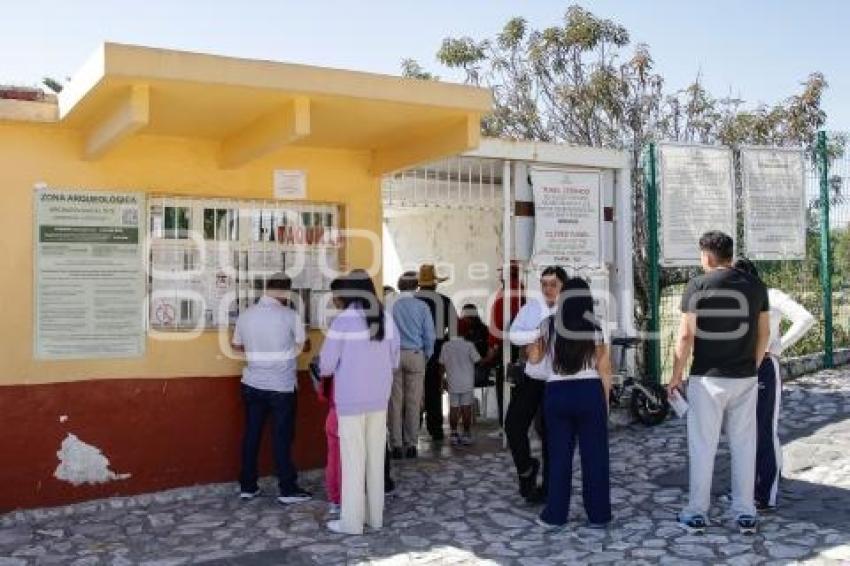 CHOLULA . ZONA ARQUEOLÓGICA