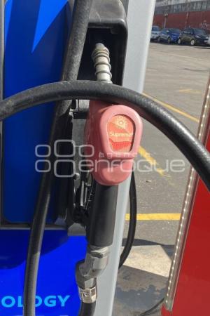 ECONOMÍA . GASOLINA