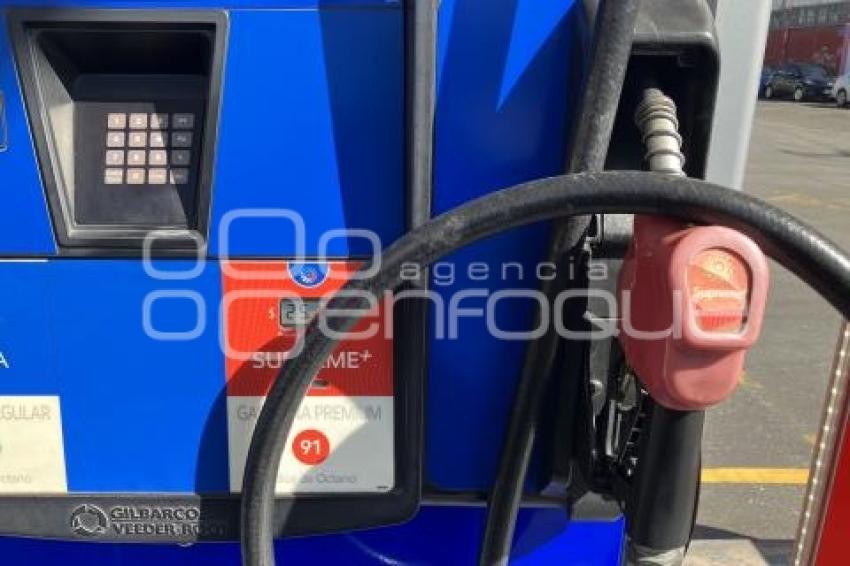 ECONOMÍA . GASOLINA