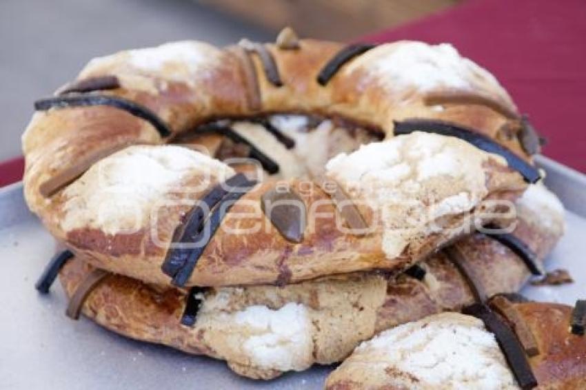 SAN PEDRO CHOLULA . FERIA DE LA ROSCA