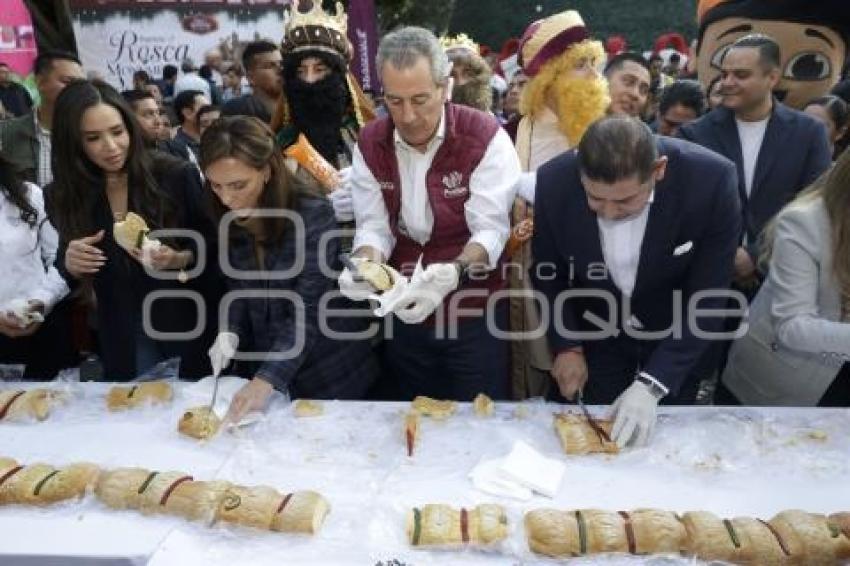 ROSCA DE REYES MONUMENTAL