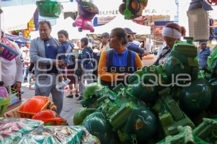 ECONOMÍA . JUGUETES