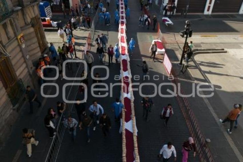 ROSCA DE REYES MONUMENTAL
