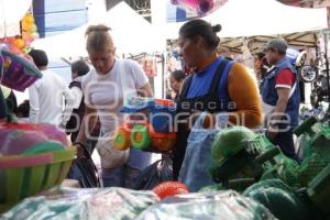 ECONOMÍA . JUGUETES