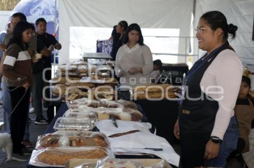 SAN ANDRÉS CHOLULA .  FERIA DE LA ROSCA 