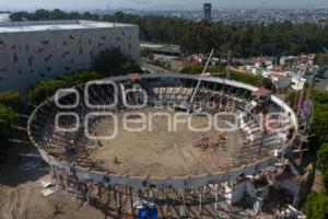 PLAZA DE TOROS . EL RELICARIO
