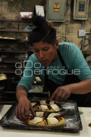 ELABORACIÓN ROSCA DE REYES