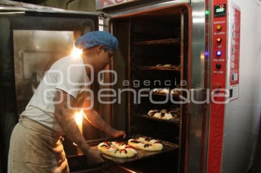 ELABORACIÓN ROSCA DE REYES