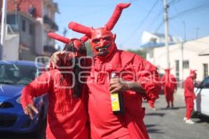 TRADICIONES . DOCE PARES DE FRANCIA