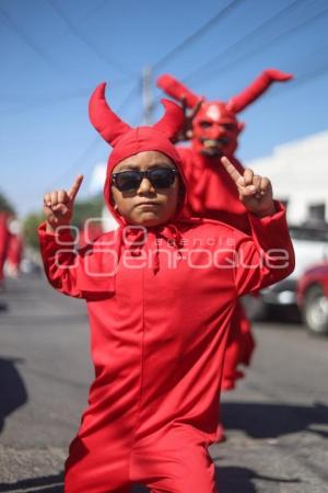 TRADICIONES . DOCE PARES DE FRANCIA