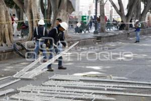 AYUNTAMIENTO . ADORNOS NAVIDEÑOS