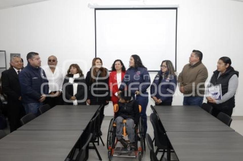 SAN ANDRÉS CHOLULA . ENTREGA BIBLIOTECA