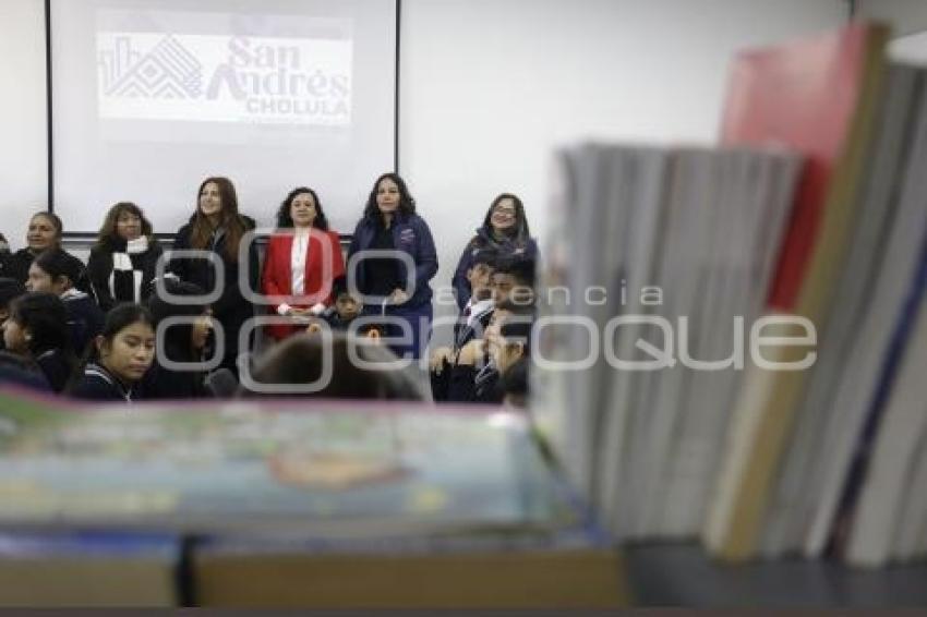 SAN ANDRÉS CHOLULA . ENTREGA BIBLIOTECA