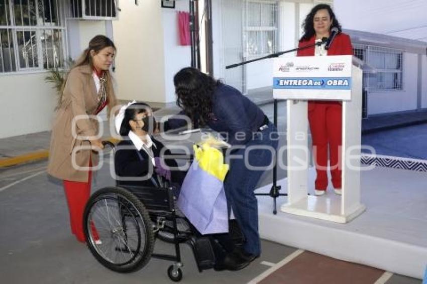 SAN ANDRÉS CHOLULA . ENTREGA BIBLIOTECA