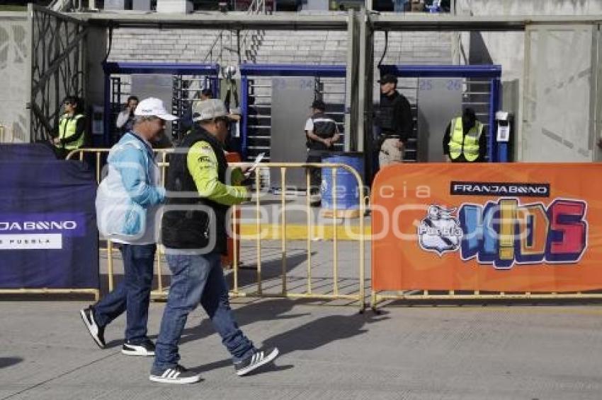 FÚTBOL . CLUB PUEBLA VS MAZATLÁN