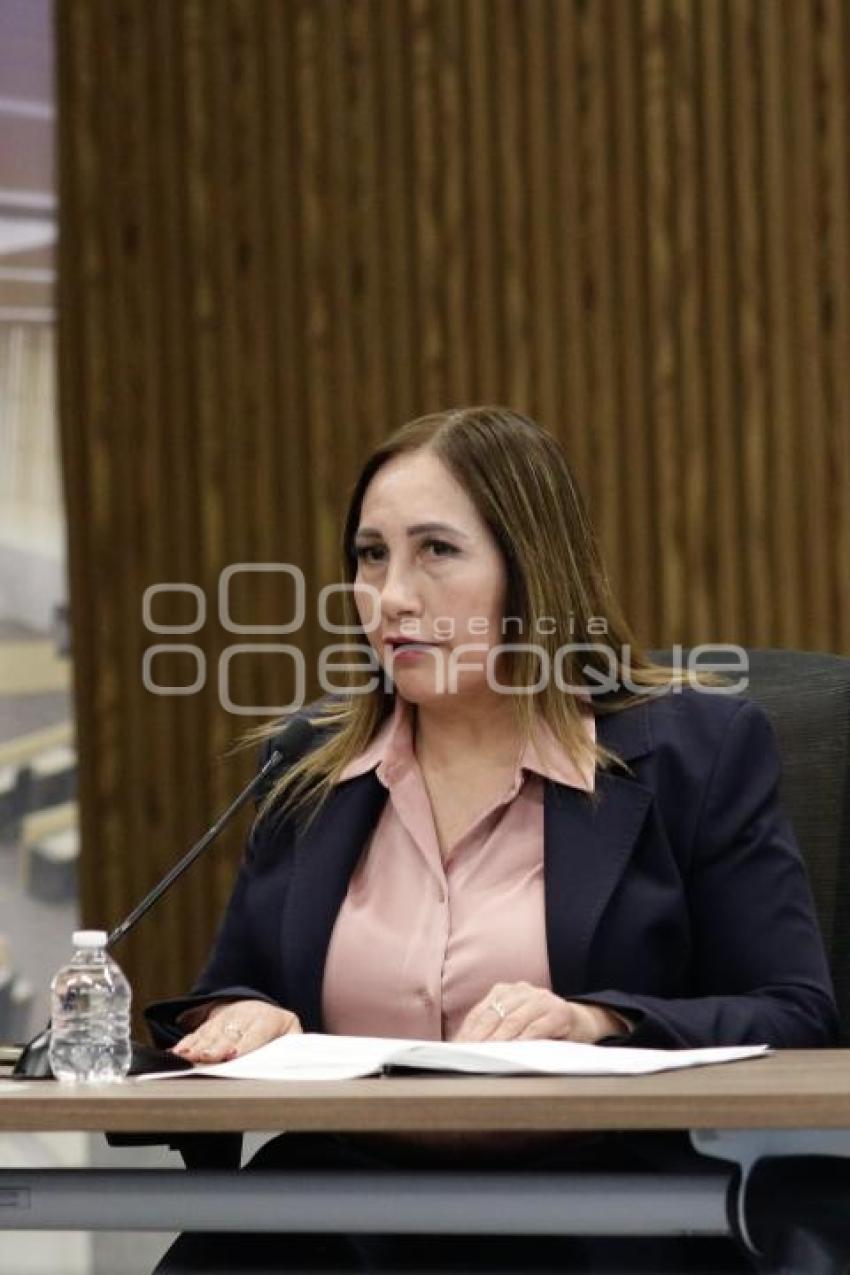 CONGRESO . MARÍA DE JESÚS RODRÍGUEZ