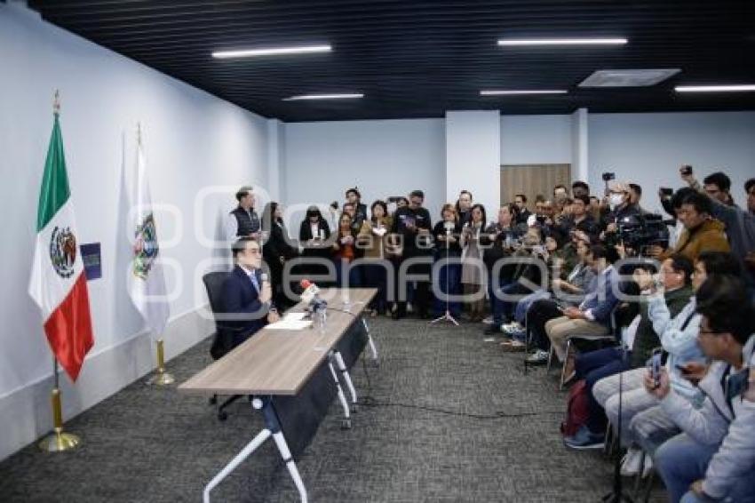 CONGRESO . GERMÁN REYNA