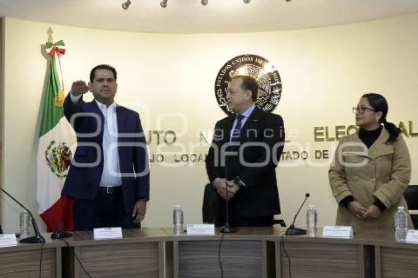 INE . HÉCTOR CASTRO