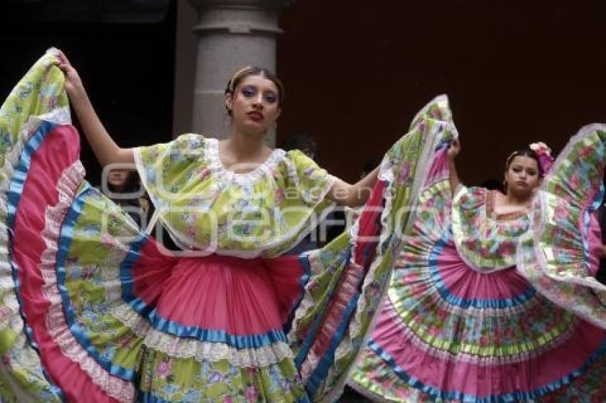 CASA DE CULTURA . DANZA FOLCLÓRICA