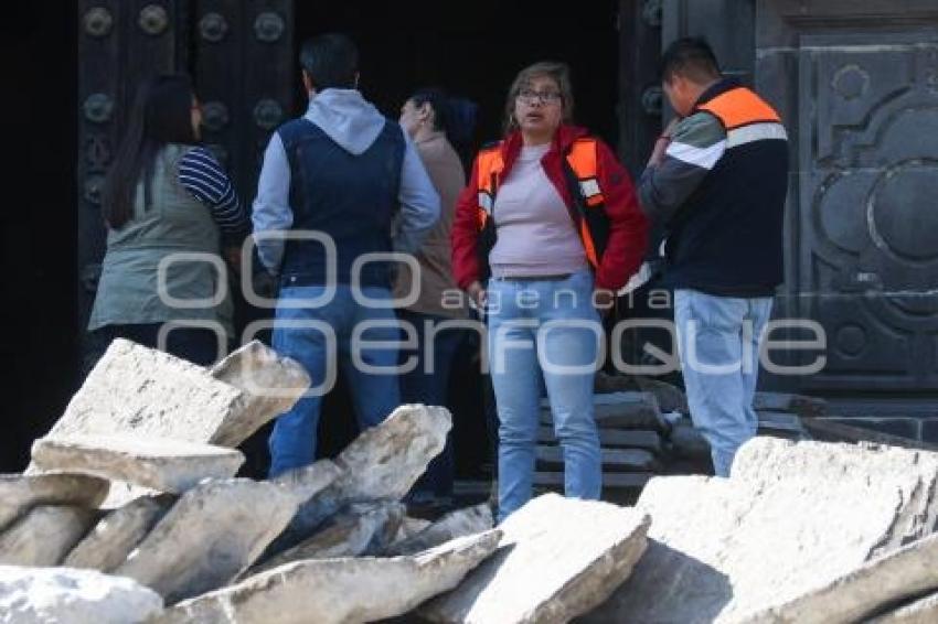 CATEDRAL . PUERTA INCENDIADA