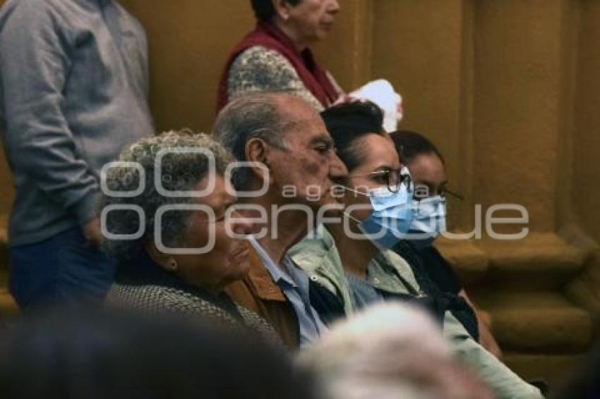 TLAXCALA . MISA . CUBREBOCAS