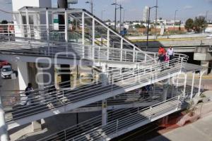 VÍA ATLIXCÁYOTL . PUENTE PEATONAL