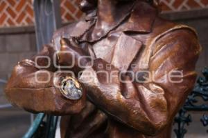 ESCULTURA . ELENA GARRO