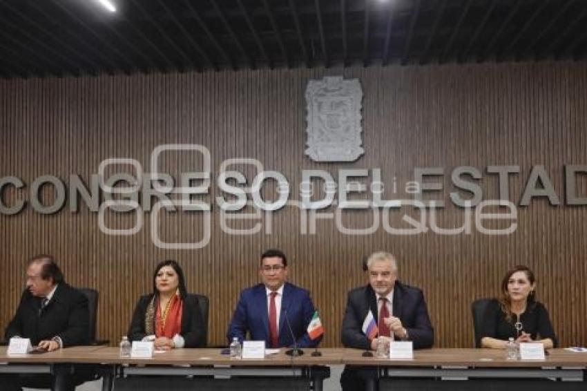 CONGRESO . RELACIONES DIPLOMÁTICAS